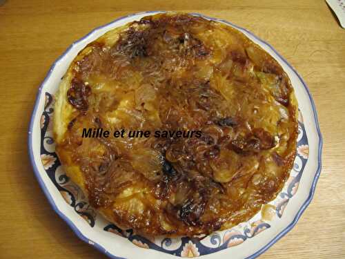 Tarte tatin à l'oignon et au fromage de chèvre frais