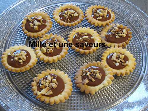 Tartelette caramel beurre salé et chocolat au lait