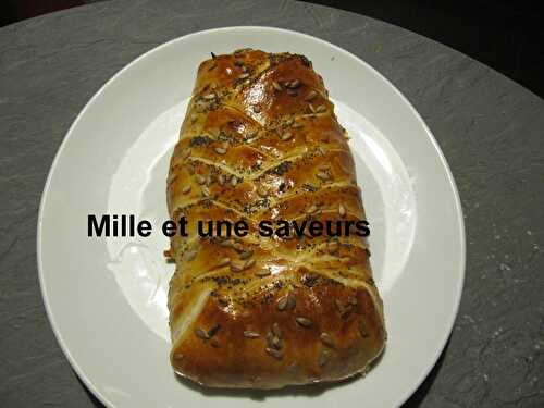 Tresse feuilletée à la truite saumonée et aux poireaux