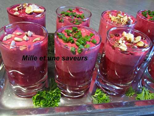 Verrine betterave rouge et fromage ail et fines herbes