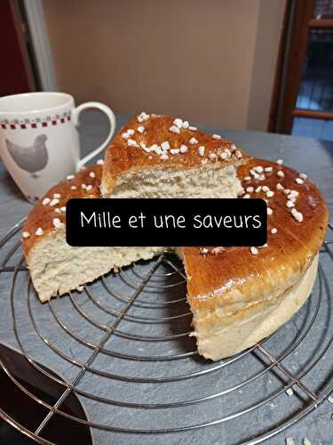 Brioche moelleuse et ses petits pains sans beurre mais à la courgette au thermomix