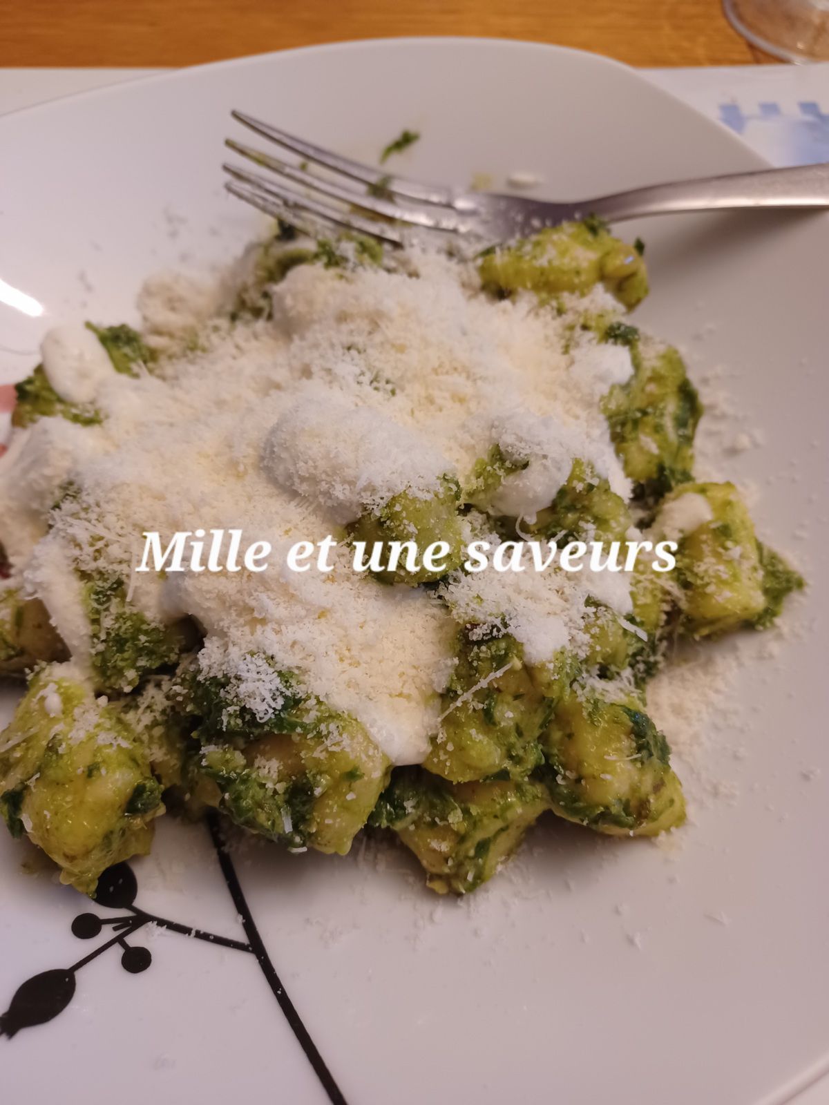 Gnocchi avec sauce pesto