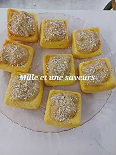 Biscuit de Savoie et sa crème pâtissière pralinée noix de coco