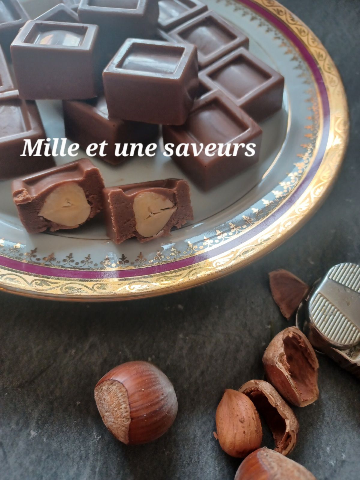 Chocolat au lait praliné et sa noisette, rapide à réaliser