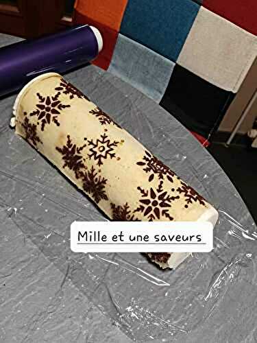 Bûche ferrero dans un moule gouttière avec tapis relief de G. Demarle