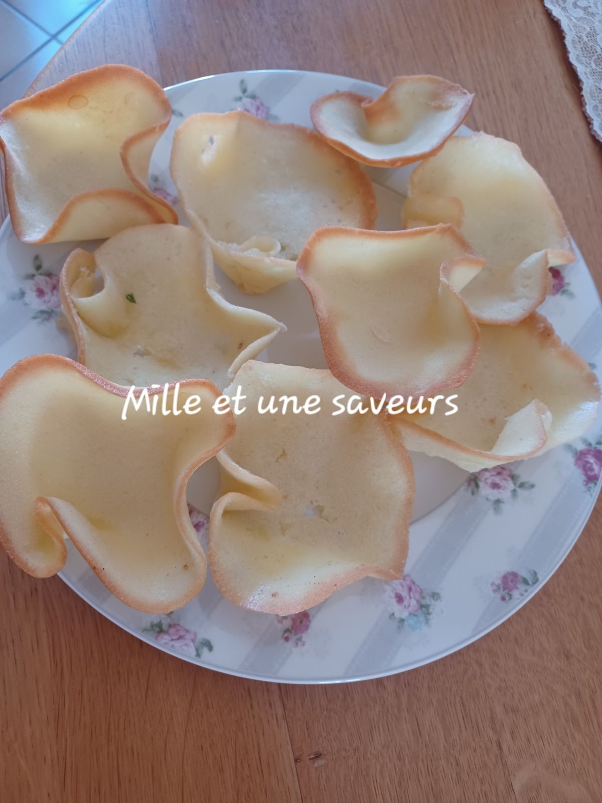 Biscuit tulipe, contenant de base pour les glaces