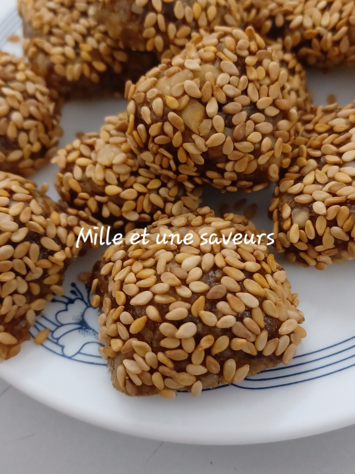 Gourmandises aux dattes et noix
