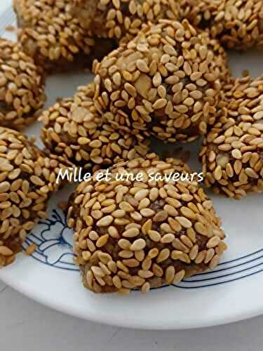 Gourmandises aux dattes et noix