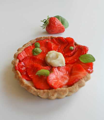 Tartelettes Fraises, Frangipane & Basilic - vegan & sans gluten