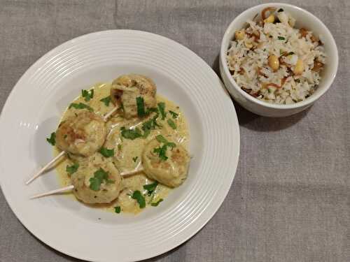 Croquettes de poulet au curry et aux cacahuètes  -