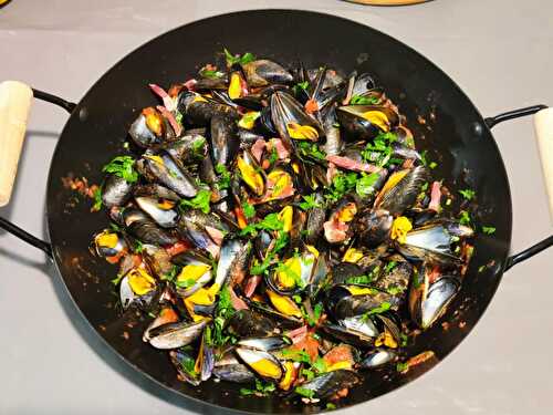 Moules bouchot au jambon cru