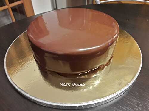 Glaçage miroir chocolat noir