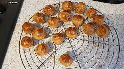 Pâte à choux (à base d’eau + lait)