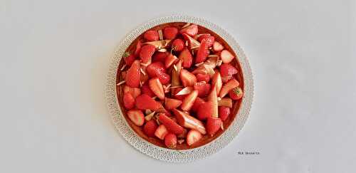 Tarte à la Rhubarbe, Fraises et Amandes