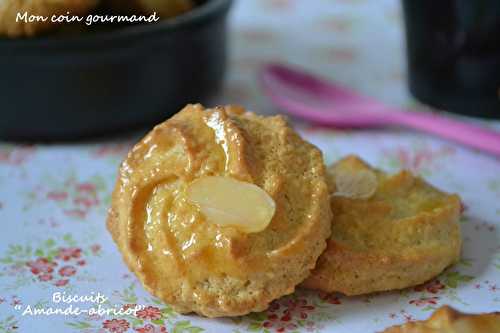 Biscuits "amande-abricot"