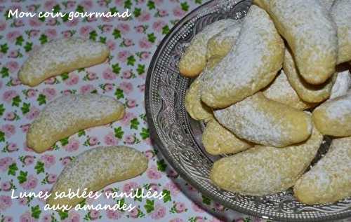 Lunes sablées aux amandes et à la vanille