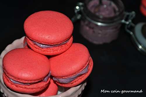 Macarons aux fruits rouges