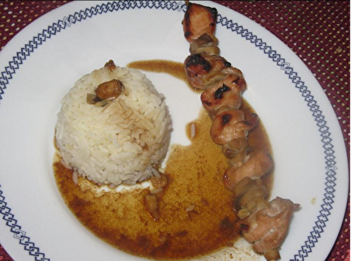 Brochette de poulet au miel à la sauce soja et au vinaigre balsamique