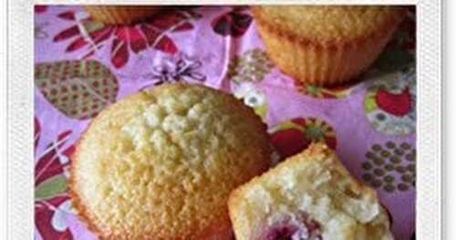 Financiers à la noisette et cœur de framboises