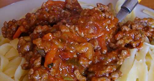 Pâtes à la bolognaise aux petits légumes