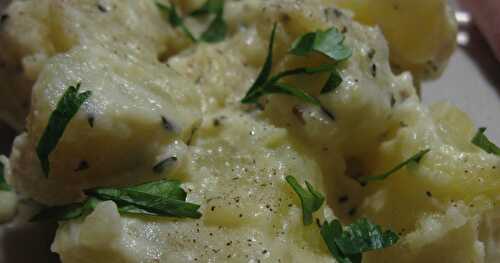 Pommes de terre à la créme et aux herbes