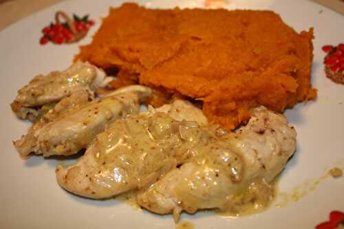 Aiguillettes de poulet au curry et purée de patate douce à la cacahuète