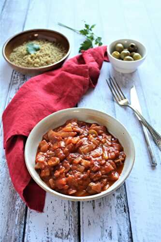 J'ai bien envie d'appeler ce plat "côtes de blettes à la Provençale"...