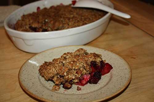 La saison de la cueillette est ouverte ;) Crumble pommes/mûres