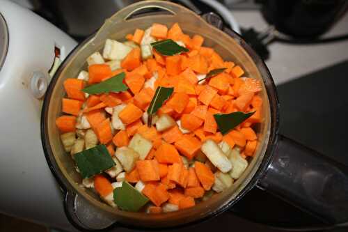 Les petits pots de Soan: purée carotte, aubergine, laurier