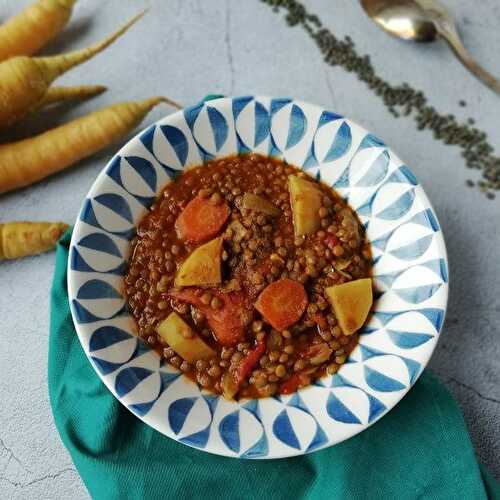 Mijotée de lentilles parfumée au cumin, avec des carottes et des patates dedans