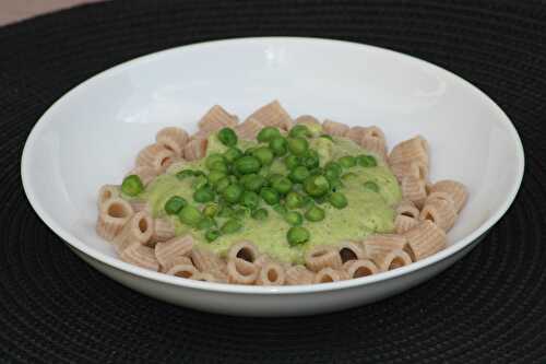 Pâtes sauce sioux et petit pois : pour faire manger des légumes verts aux enfants