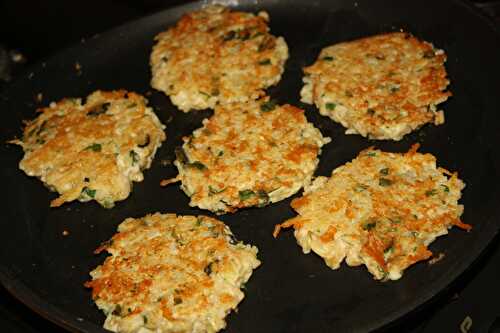 Petites galettes de riz parfumées au curry