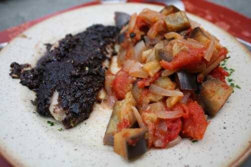 Rouget caché sous la tapenade et légumes du soleil