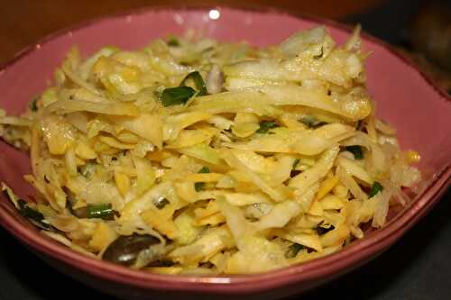 Salade de courgettes jaunes à la menthe et aux graines