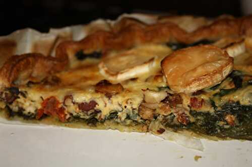 Tarte aux feuilles de blettes, tomates séchées et chèvre