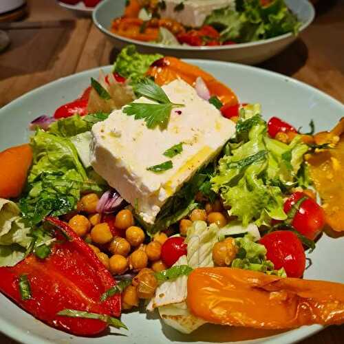 Ma salade de Fêta, poivrons et pois-chiche. – Mon Petit Grain de Sable