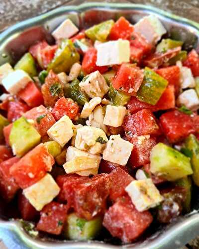 Ma salade estivale aux tomates anciennes, pastèque et fêta.