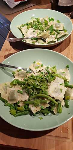 Nos Ravioli farcis aux épinards et roquette et ses légumes croquants.