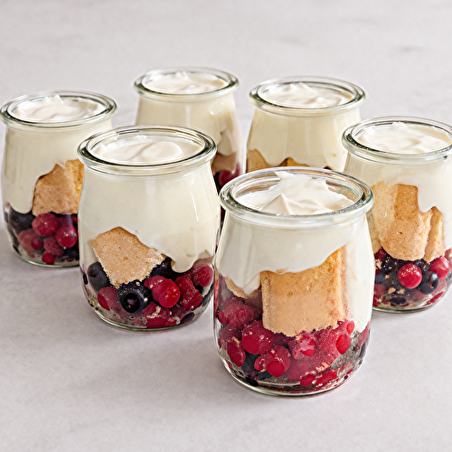 Tiramisu aux fruits rouges express : prêt en 5 minutes chrono