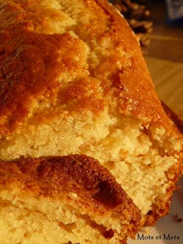 Cake aux noisettes et au miel de châtaignier