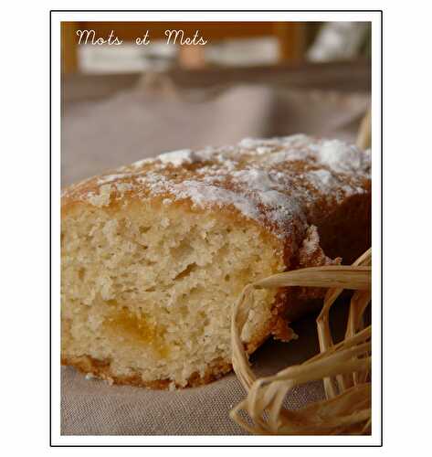 Pain de Gênes et sa crème anglaise