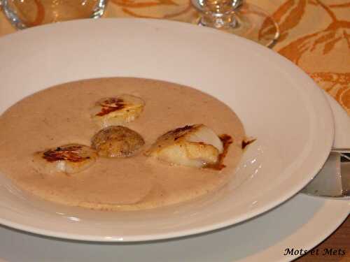 Velouté de châtaignes aux St Jacques