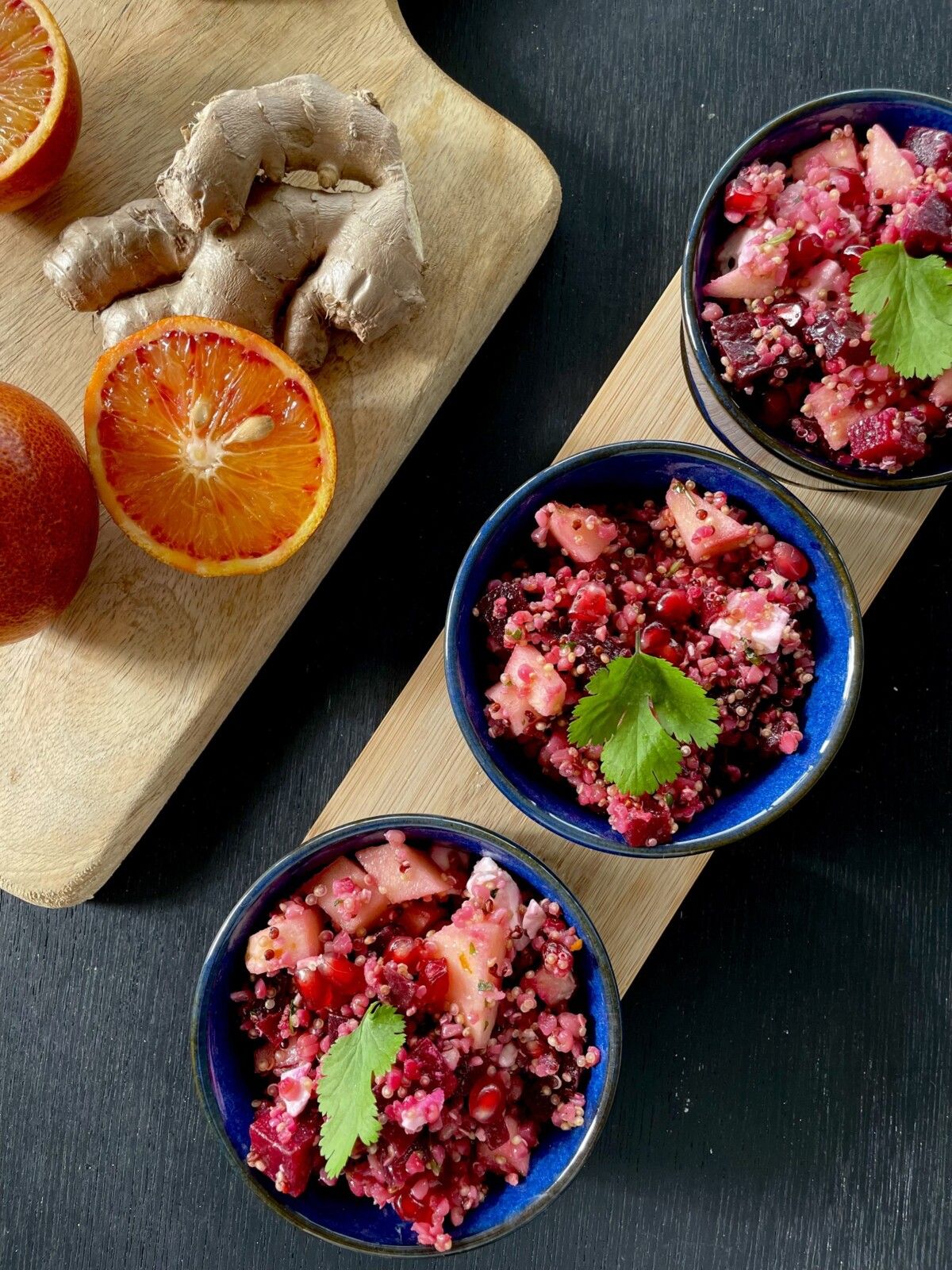 Salade d'hiver: betterave, grenade et fêta