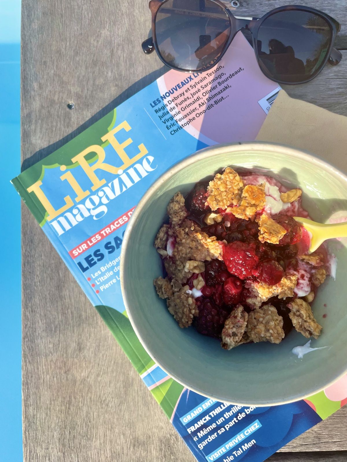 Granola citron et pavot pour un petit déjeuner estival!