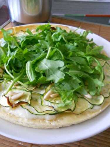 Tarte salée à la courgette et à la roquette