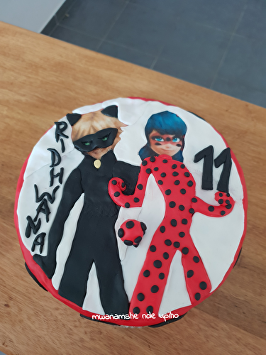 Gâteau Miraculous