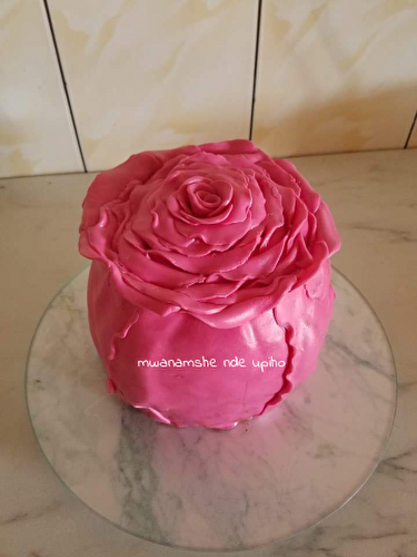 Gâteau Rose 3D en grand