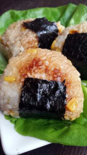 Onigiri de maïs grillé à la sauce soja { vegan}