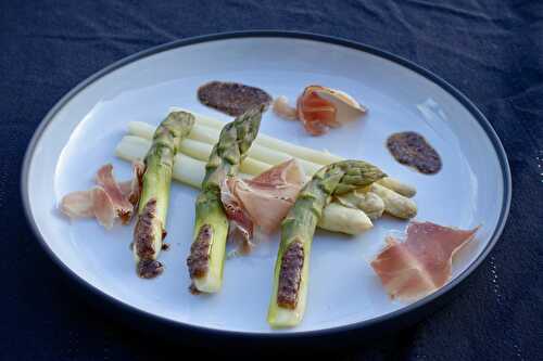 Asperges vertes et blanches