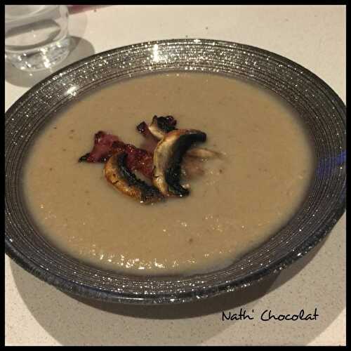 Soupe aux champignons et lard fumé